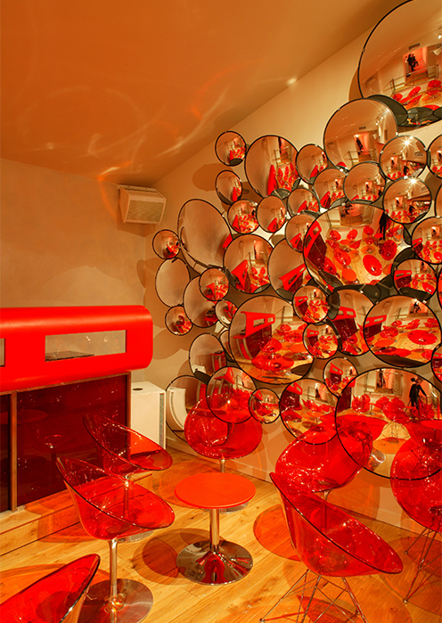 Hazard Studio - Projet de design intérieur du bar le Carrousel à Nantes - mur miroirs